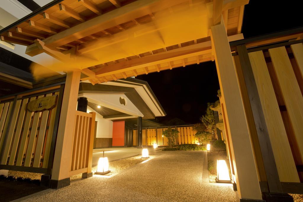 Takamiya Ryokan Beni Tozawa Экстерьер фото
